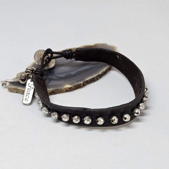 Fossil Brown Leather Silver Tone Beads Charms Bracelet Boho 8" Key Peace - Picture 11 of 11